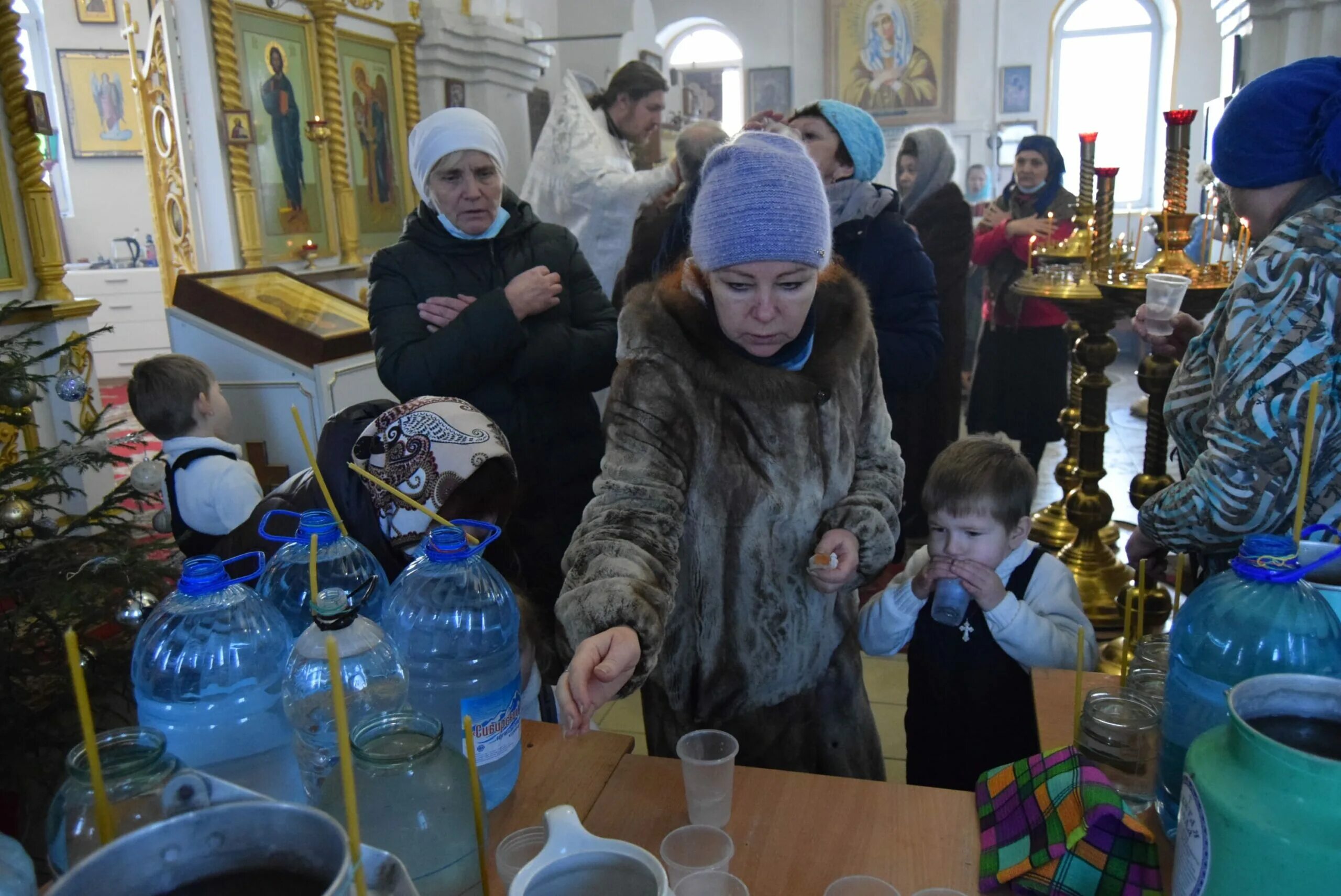 Погода в нижнем на неделю сегодня. Храм Нижний Ингаш. П Нижний Ингаш. Нижний Чов Сыктывкар Церковь.