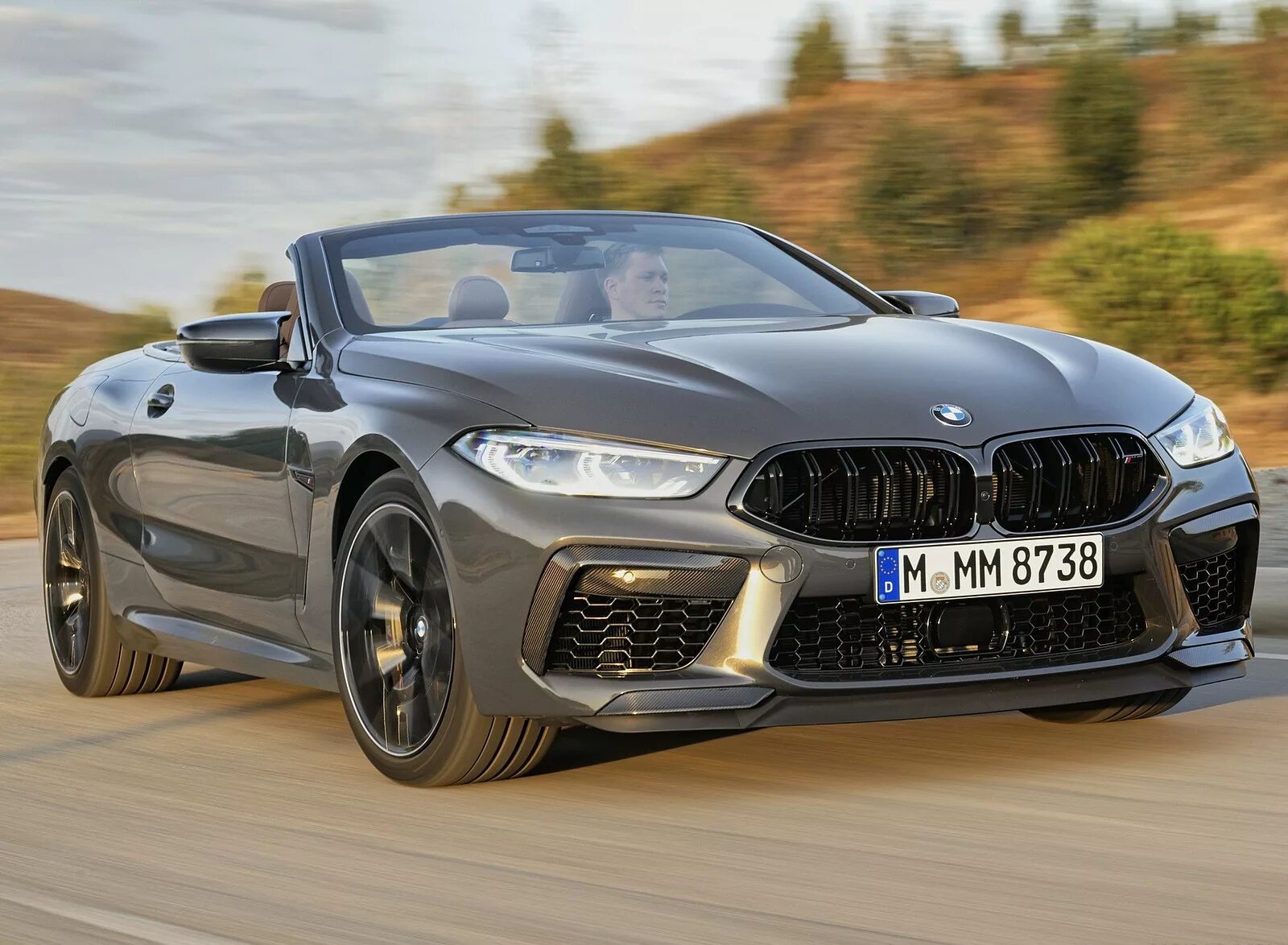 Купить бмв 2020 года. BMW m8 кабриолет. BMW m8 Competition Cabrio. BMW m8 Competition 2020. BMW m8 2022.