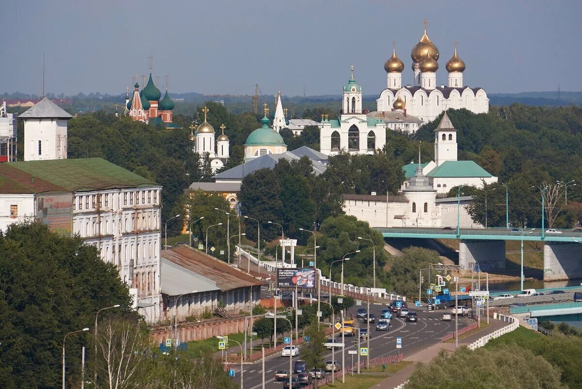 Сайт россия ярославль. Золотое кольцо России Ярославль Волжская набережная. Ярославль панорама. Ярославль современный город.