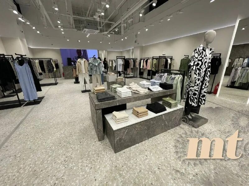 Саларис гардероб. Гардеробная система оскар. Тц соларис метро саларьево. Солярис тц москва киевское шоссе. Стильная гардеробная.