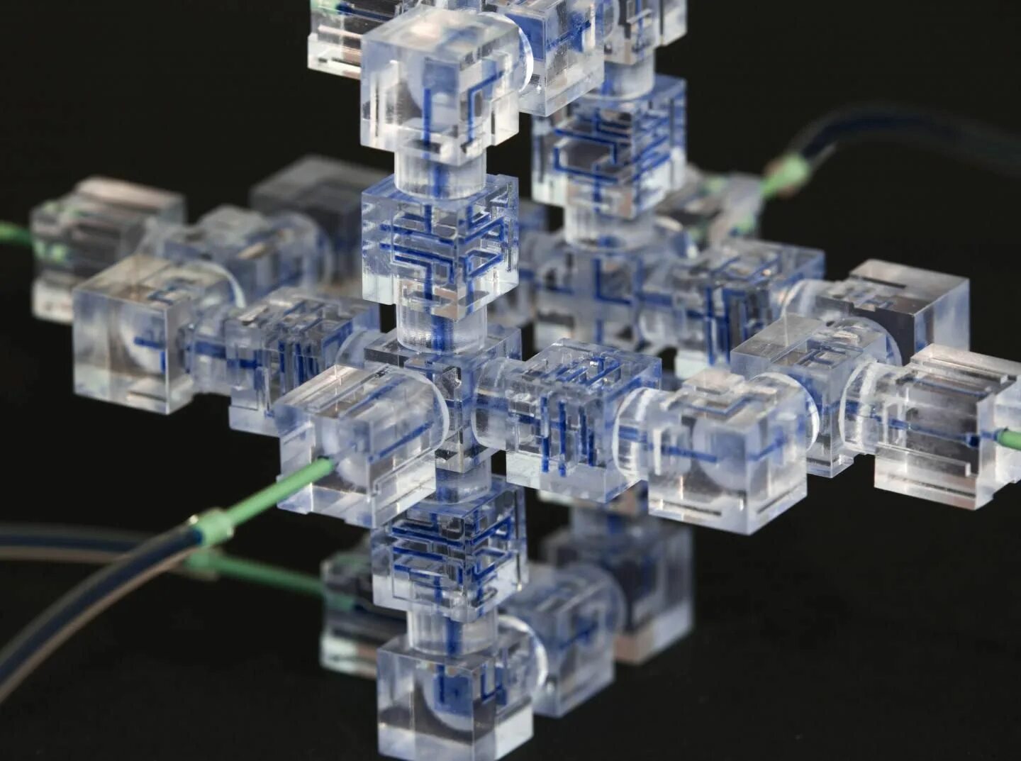 Построить компьютерную модель. Микрофлюидика чип. Лаборатория на чипе. Система на кристалле. Микрофлюидные реакторы.