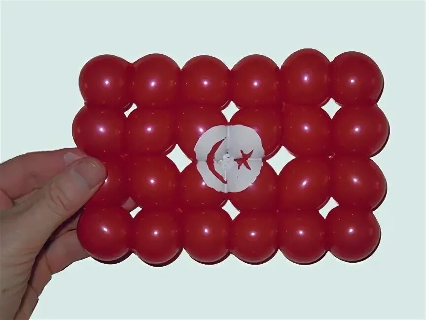 Флаг из шаров. Флаг из шариков. Турецкий флаг из шаров. Советский флаг из шаров. Сумка из шариков.