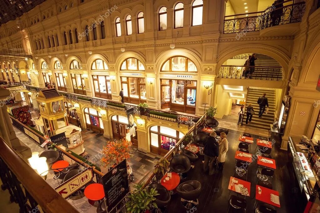 Петровка, 2. Интерьер гума в москве. Цум москва внутри. Цум москва метро. Тц охотный ряд армани.