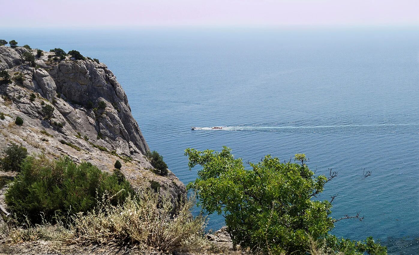 Видео 2014 года в крыму. Море горы Крым. Лето в Крыму. Крым 2011 год.