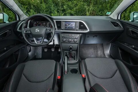 Seat leon салон