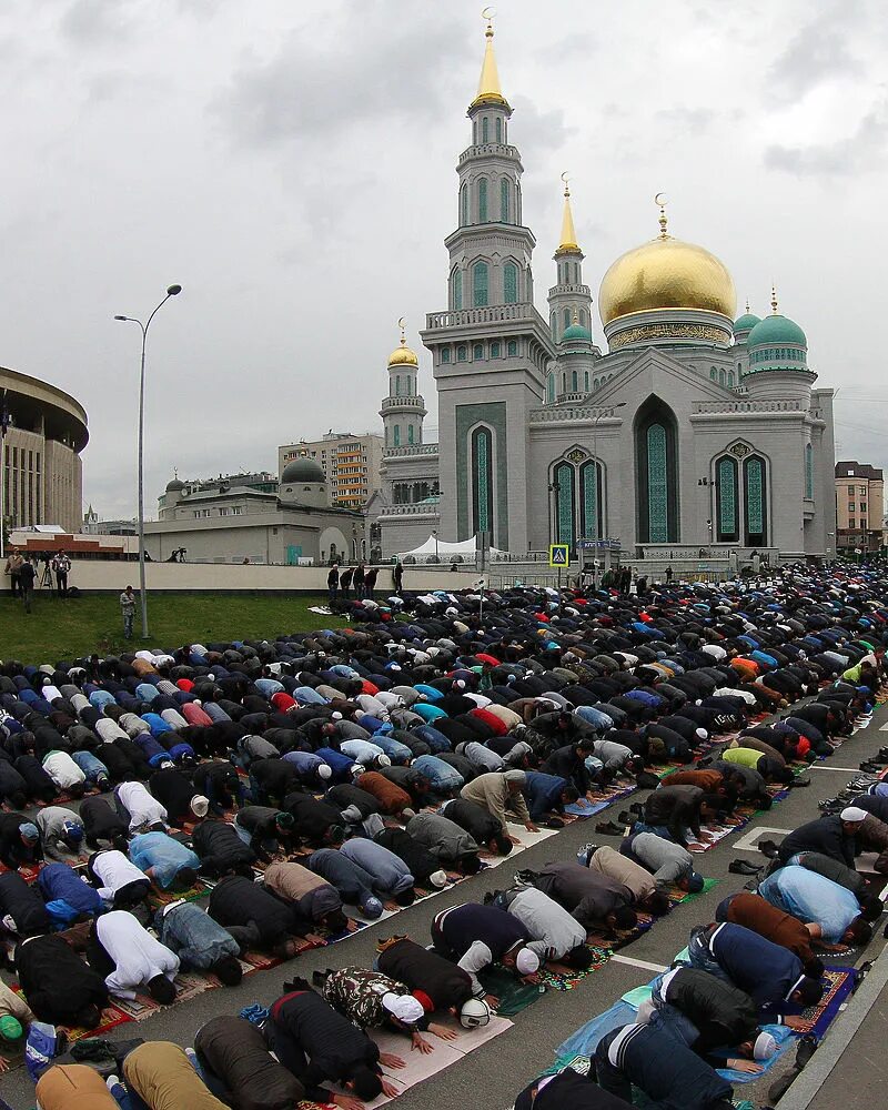 В москве есть мечеть