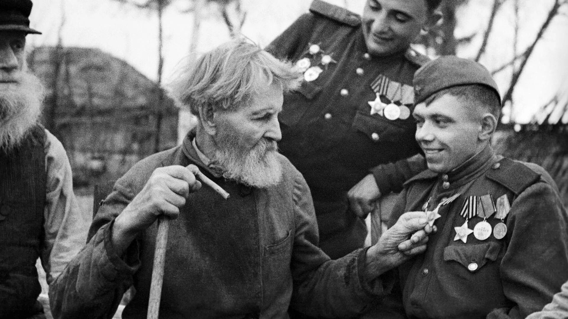 Великий отчество войны 1941-1945. Фотографии Великой Отечественной войны. Советский солдат. Фото военных лет 1945