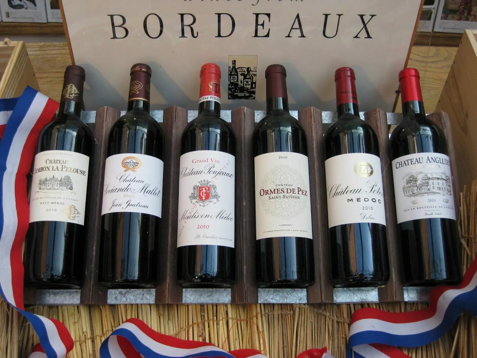 Вино Франция бордеаукс. Французские вина Bordeaux. Вино бордо Франция красное Bordeaux. Франзуцкое вино Бордокс. Сорта французских вин