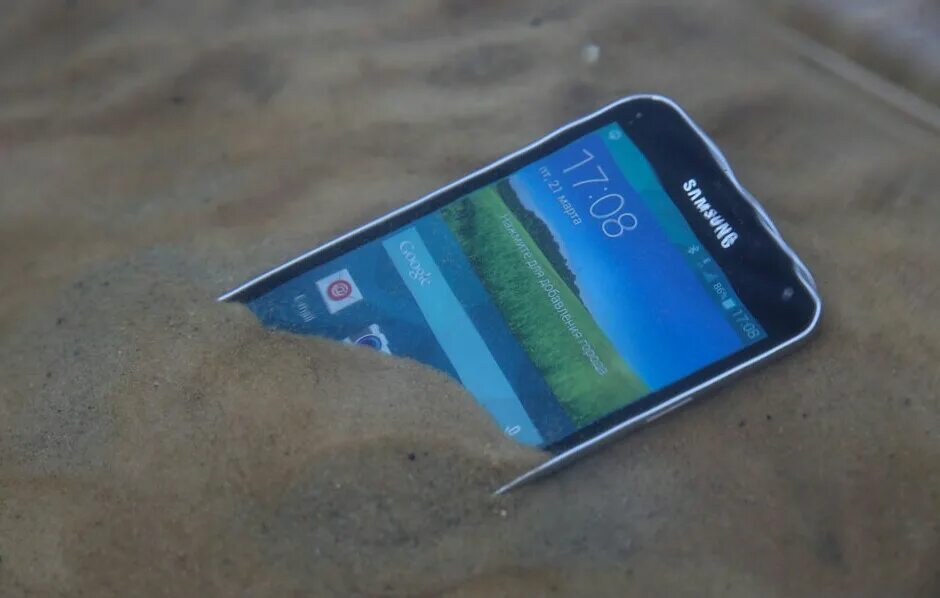 Экстренный режим на Samsung что это. Самсунг галакси с9 попала влага в гнездо. Телефон самсунг упал в воду
