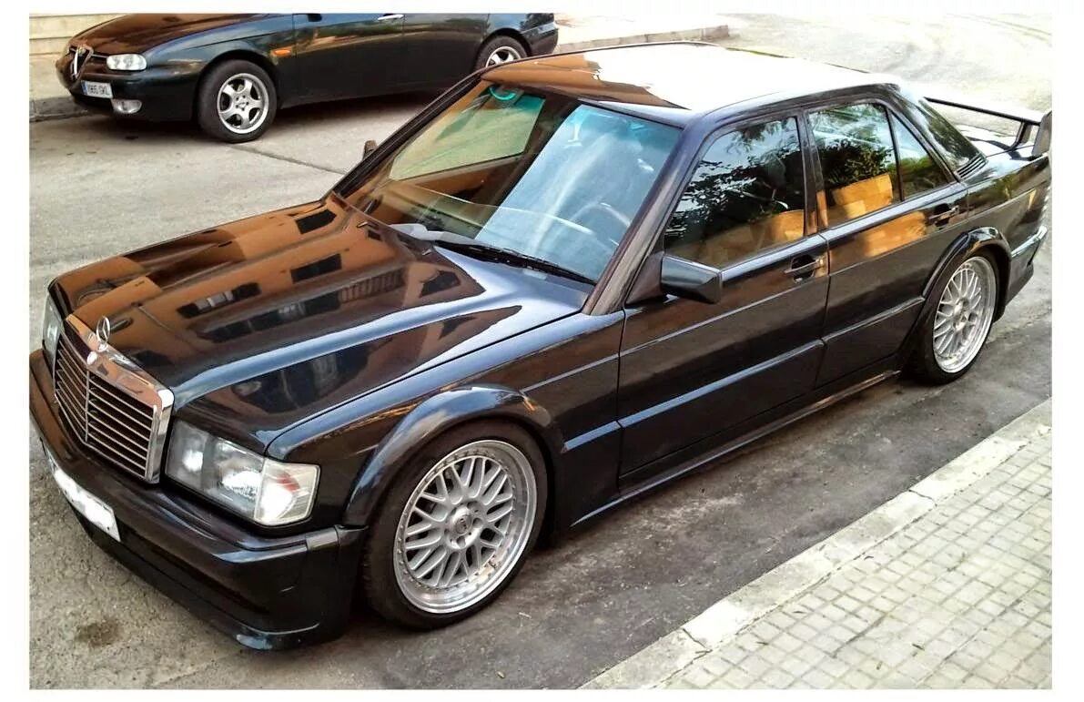 Мерседес w201 купить. Mercedes Benz 190e. Mercedes 190e. Mercedes w201 190 EVO. Mercedes-Benz w201.