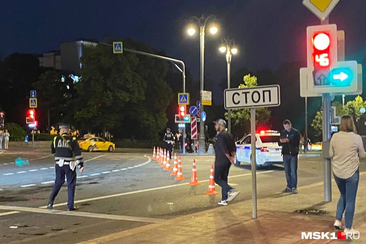 где перекрыли дорогу. перекрытие дорог в москве. перекрытия в москве. перекрытие дорог в москве. перекрытие дорог в москве.