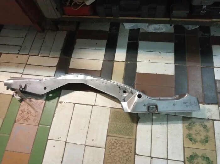 Лонжерон задний 2115. Задний ланжерона ваз 2115. Лонжерон задний ваз 2115 артикул. Задний правый лонжерон ваз 2115. Ваз 2109.