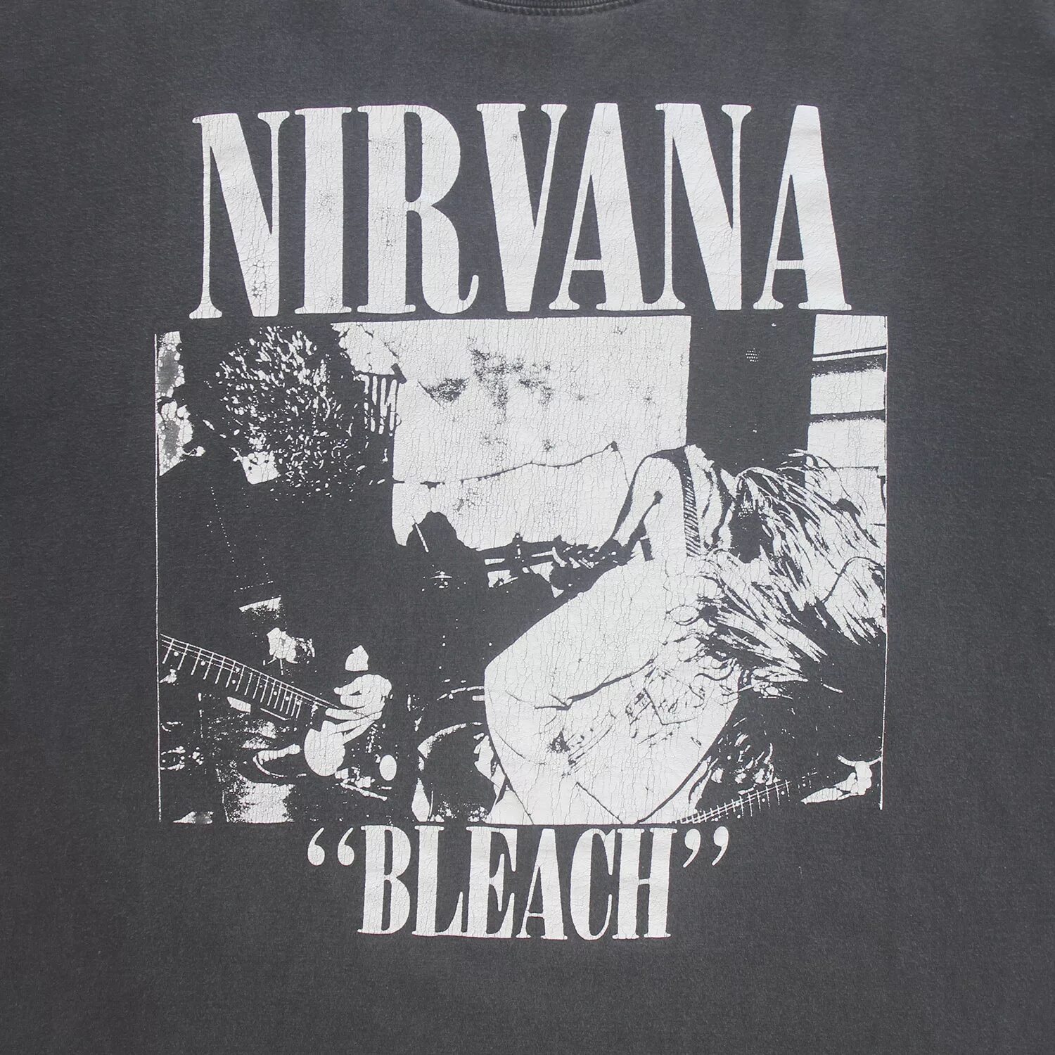 Нирвана альбом блич. Nirvana 1989 bleach. Обложка альбома bleach nirvana. Группа nirvana 1989. Нирвана bleach альбом.