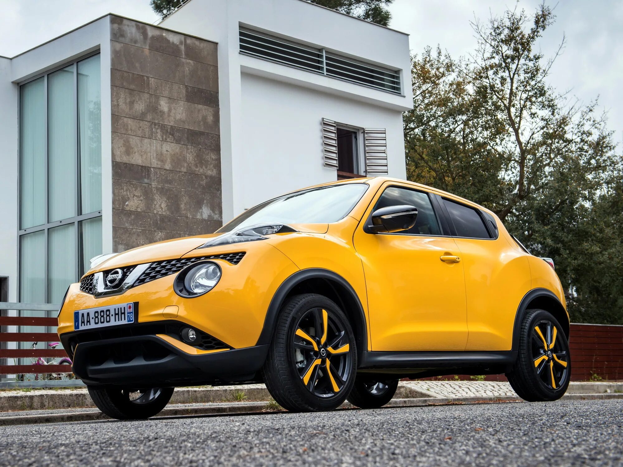 Новый nissan juke 2017. Ниссан джук москва. Nissan juke nismo. Nissan juke 1 поколение. Nissan juke f16.