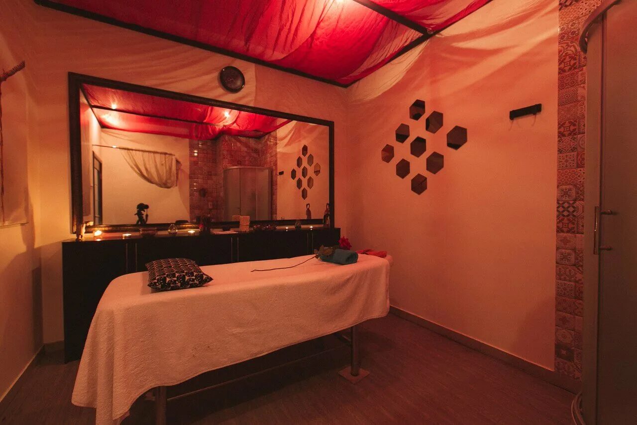 Asia time spa москва. Гарден ринг отель москва. Спа салон клубная 48. Новослободская улица, 36/1с1 спа салон. Спа салон на проспекте.