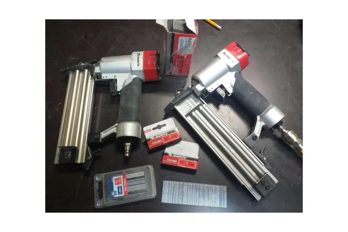 Нейлер matrix 57410. Пистолет гвоздезабивной matrix 57410. Пистолет гвоздезабивной matrix 57410. Пневмостеплер matrix 57427. Нейлер пневматический матрикс 18ga.