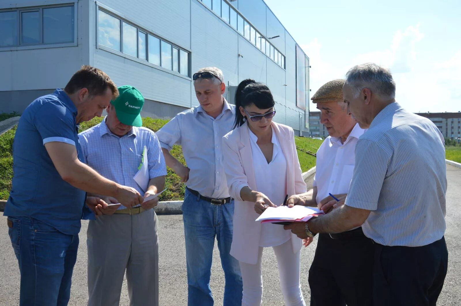 Портал азнакаево. Азнакаевский муниципальный район фоторепортажи. Директор 8 школы азнакаево. Главный врач азнакаевской црб. Азнакаевский муниципальный район фоторепортажи.