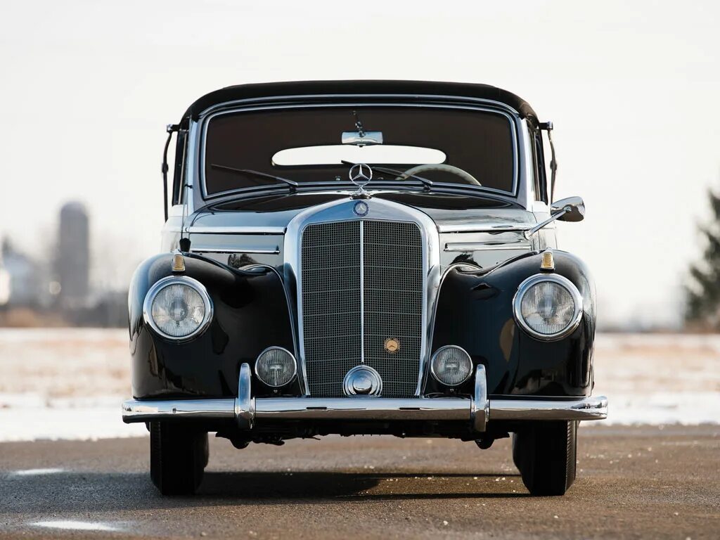 Mercedes 1951. Mercedes-Benz 220 w187 (1951). Мерседес 1952. Mercedes-Benz 220 (w187). Мерседес Бенц 1952 референс.