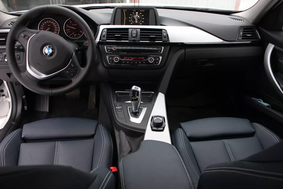Бмв 3 2010 салон. Bmw 3 f30 салон. Bmw 5 e60 салон. Bmw 5 e60 салон. Bmw x3 салон.