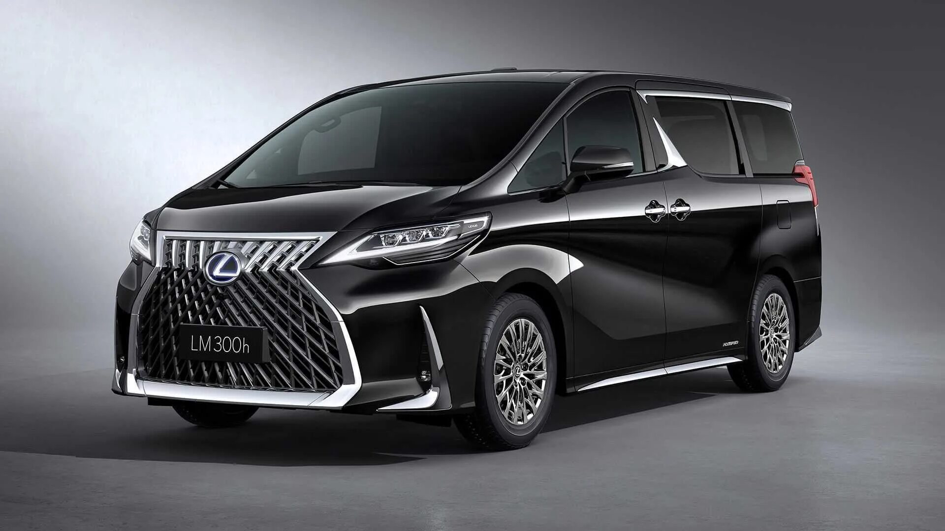 Полная оклейка автомобилей Kia (Киа) SEDONA пленкой хром цены в Москве