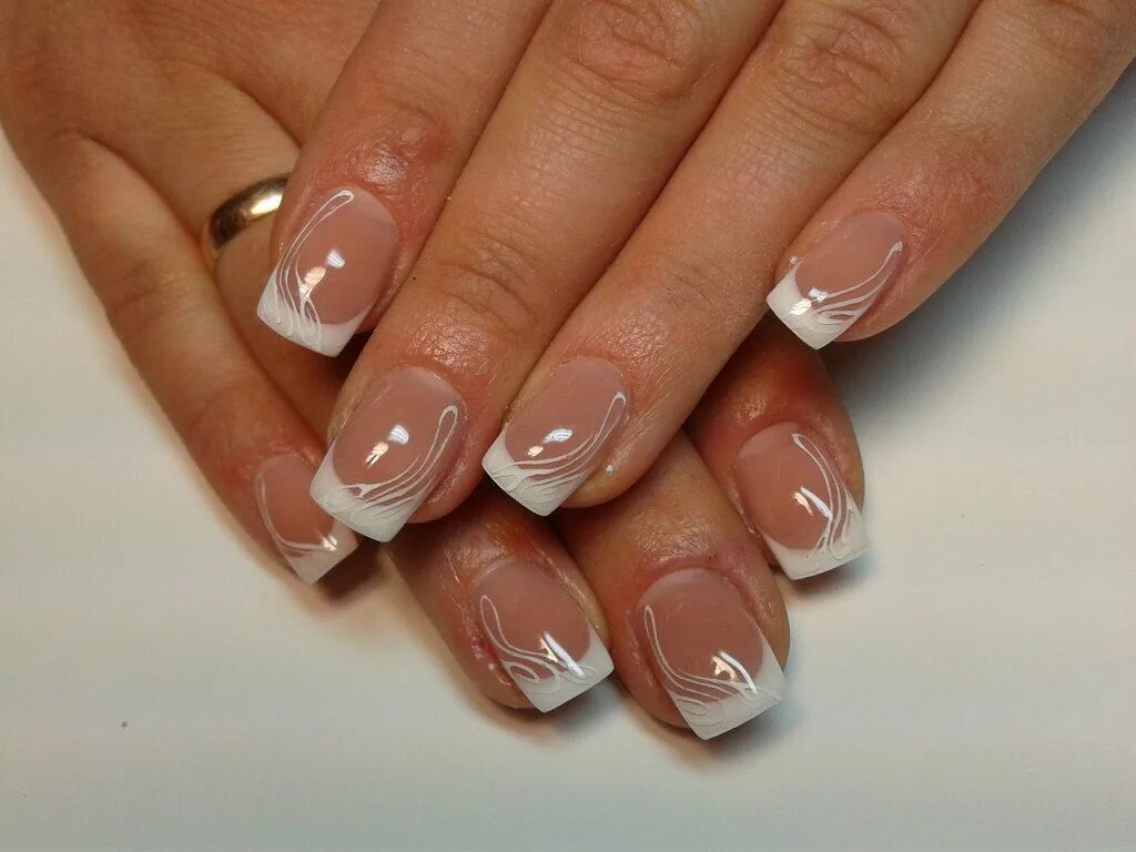 гель лак белый френч. гелевые ногти френч. ногти гелем френч белый. свадебный маникюр френч. шеллак френч со стразами.