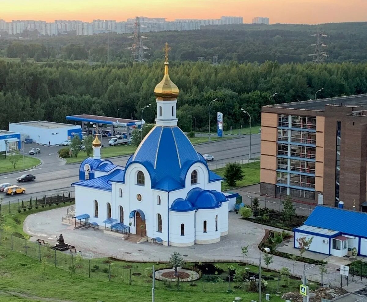 храм илии пророка северном бутово. церковь илии пророка в северном бутове. храм северное бутово. храм в бутово. храм илии пророка в бутово.