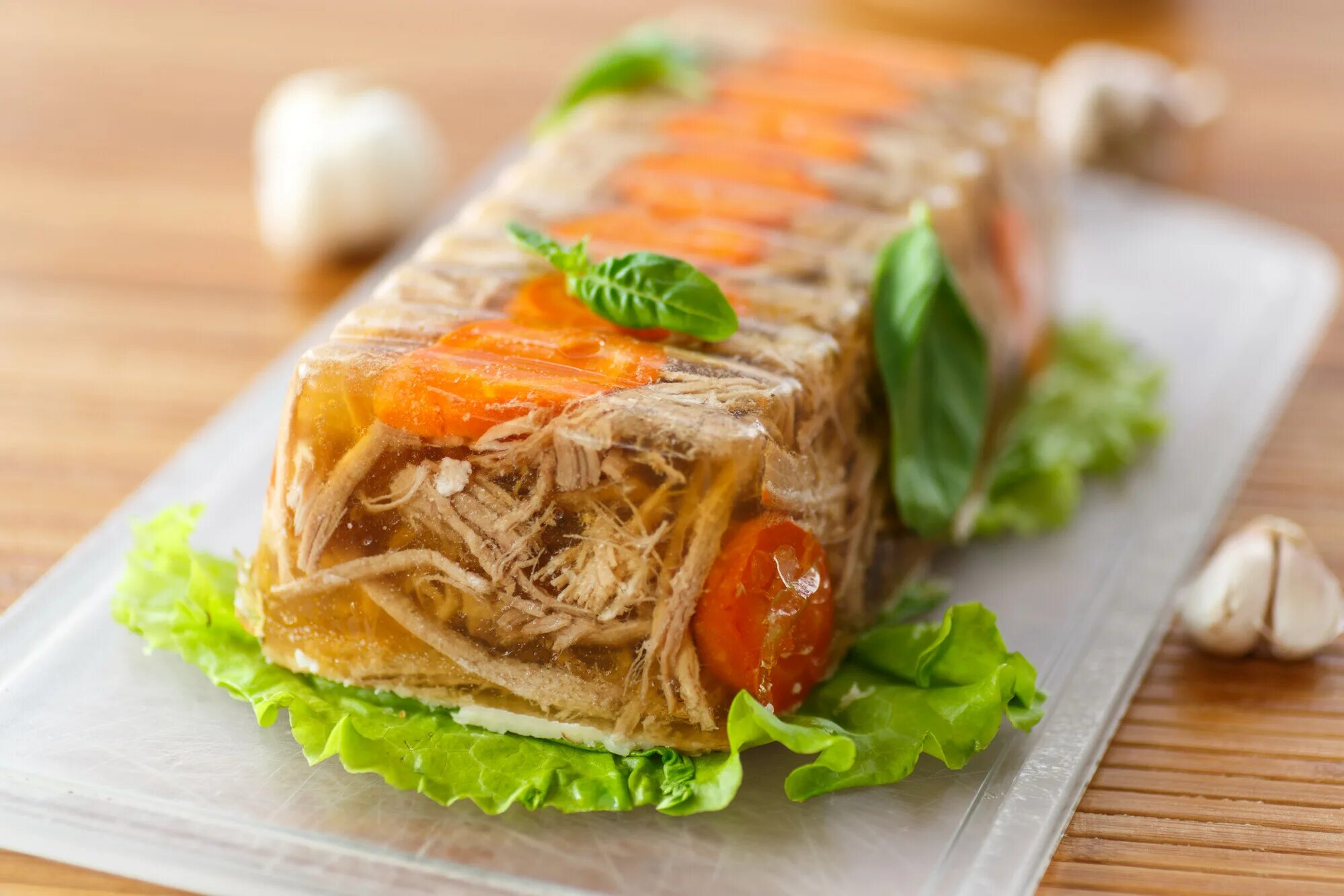 Какое мясо кладут в холодец. Холодец. рыбный холодец. заливное из курицы. холодец с морковкой.
