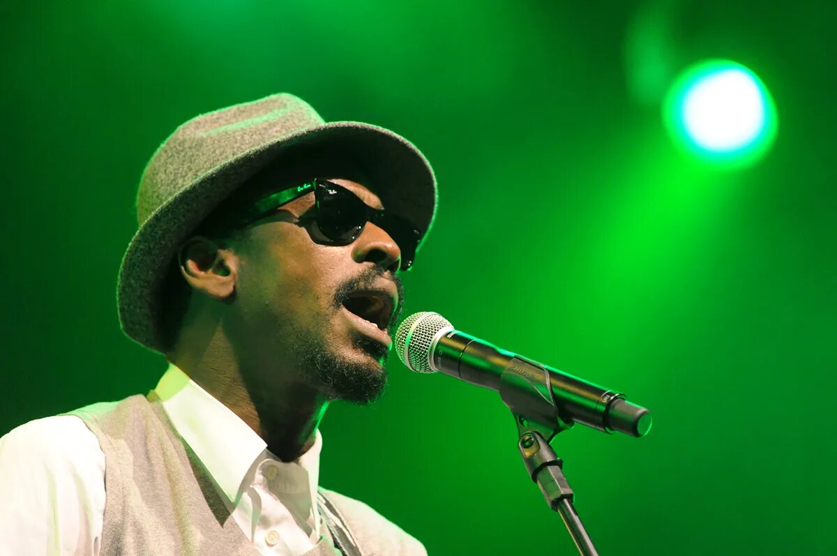 Сеу. Сеу жоржи. группа seu jorge and almaz. сеу бандоу.