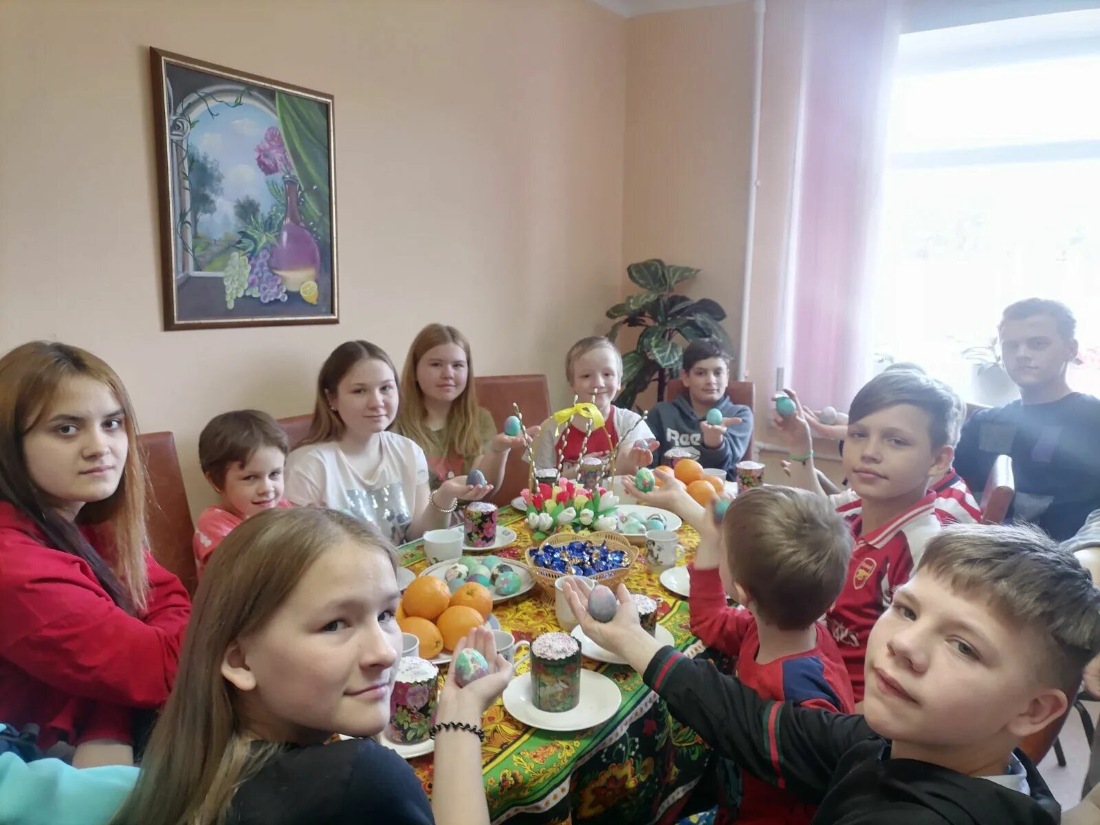 Интернат для детей сирот номер 4 махачкала. Опочка коррекционная школа интернат псковской области. Калининград школа интернат для детей сирот. Калининград школа интернат для детей сирот. Дети сироты в интернате.