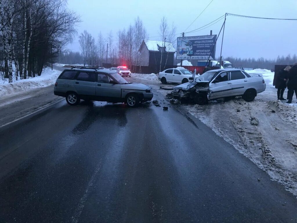 Дтп 22. 12 2023. Авария екатеринбург сегодня ночью. Авария в чкаловске нижегородской области. 12.