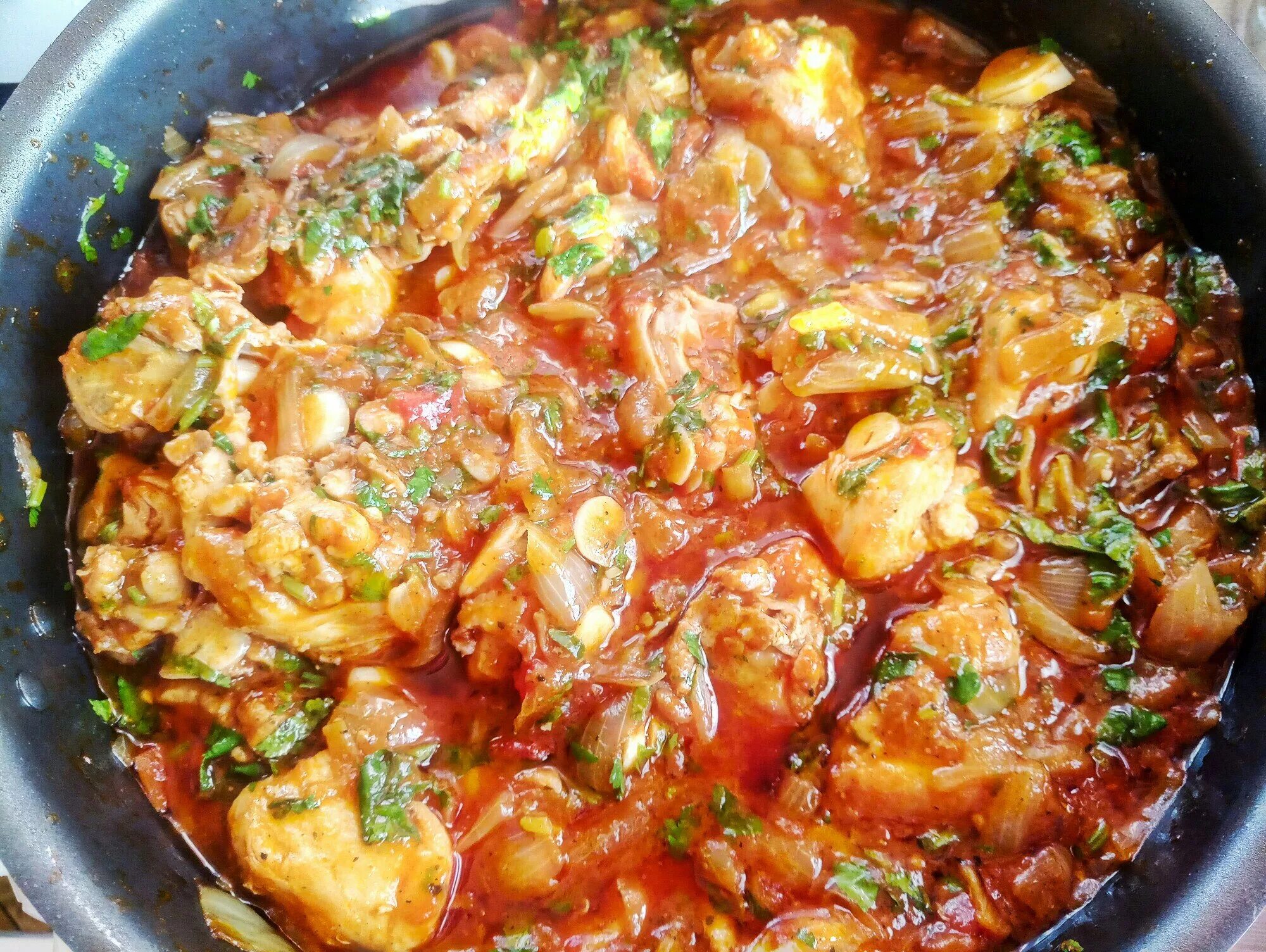 Как варить 2 блюда. Макароны по-флотски с фаршем на сковороде. Пельмени в духовке с сыром. Как варить 2 блюда. Бефстроганов из говядины.