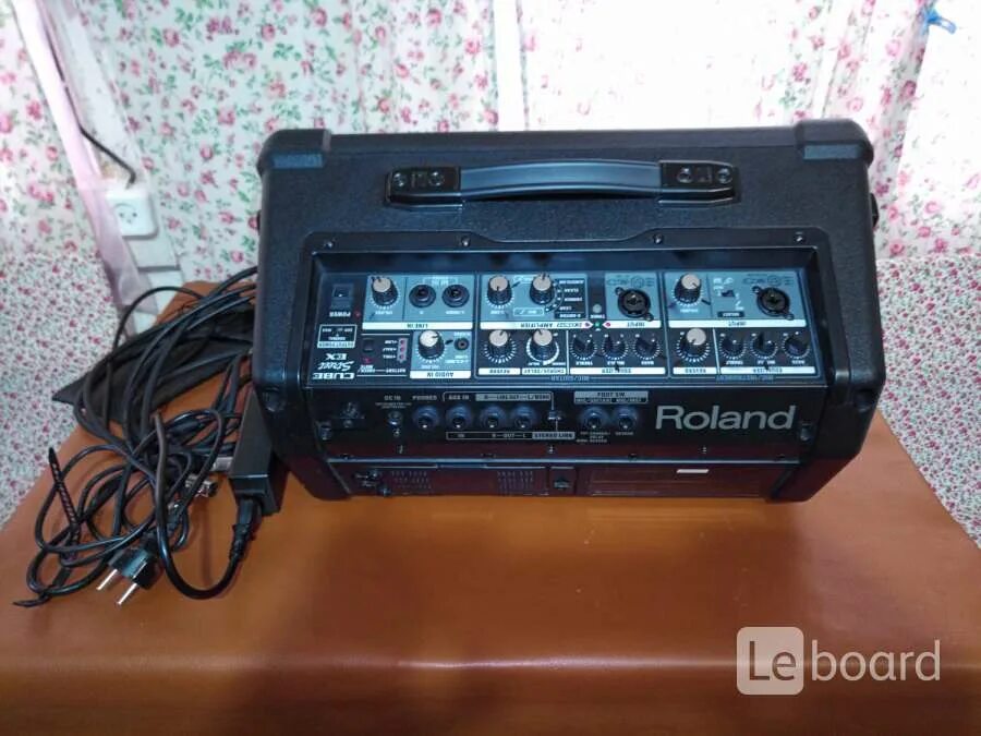 Roland cube ex. Roland Cube Street. Roland Cube Street ex. Roland Cube Street ex габариты.