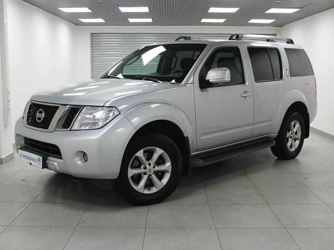 Купить б/у Nissan Pathfinder III Рестайлинг 2.5d AT (190 л.с.) 4WD дизель автома