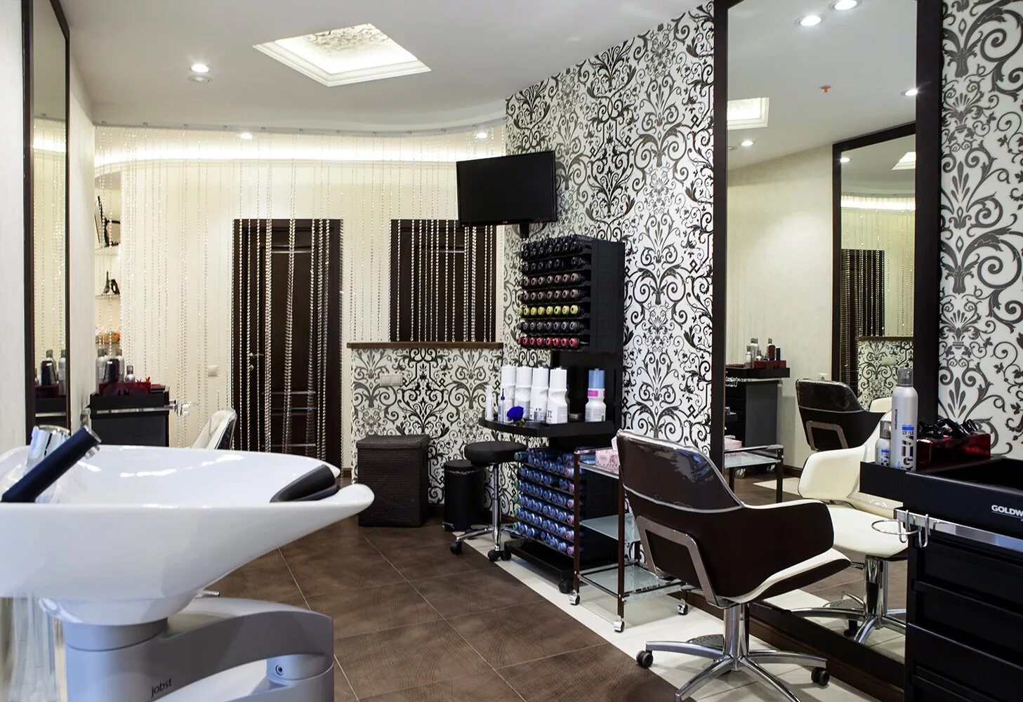 Создание салона красоты. Интерьер парикмахерской. интерьер парикмахерской маленькой. интерьер парикмахерского зала. интерьер студии красоты.