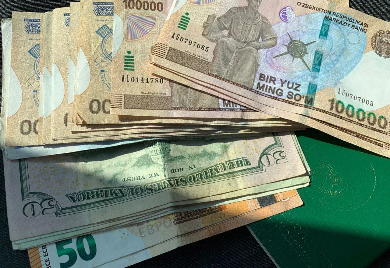 Доллар сум банк. Доллар сум. Долар в сумме. Сум ва доллар. Доллар сум Узбекистан.