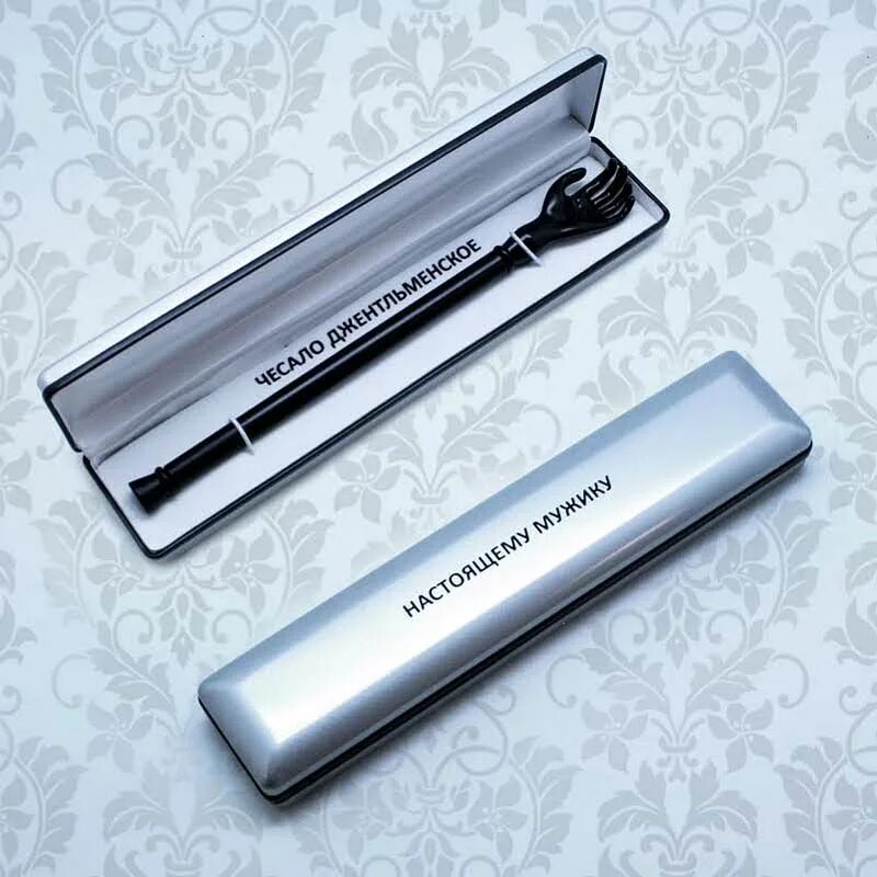 Кисточка для чистки пупка. Подарки подарочные с юмором. Что дарить человеку у которого все есть. Прикольные подарки для мужчин. Подарок человеку у которого все есть прикол.