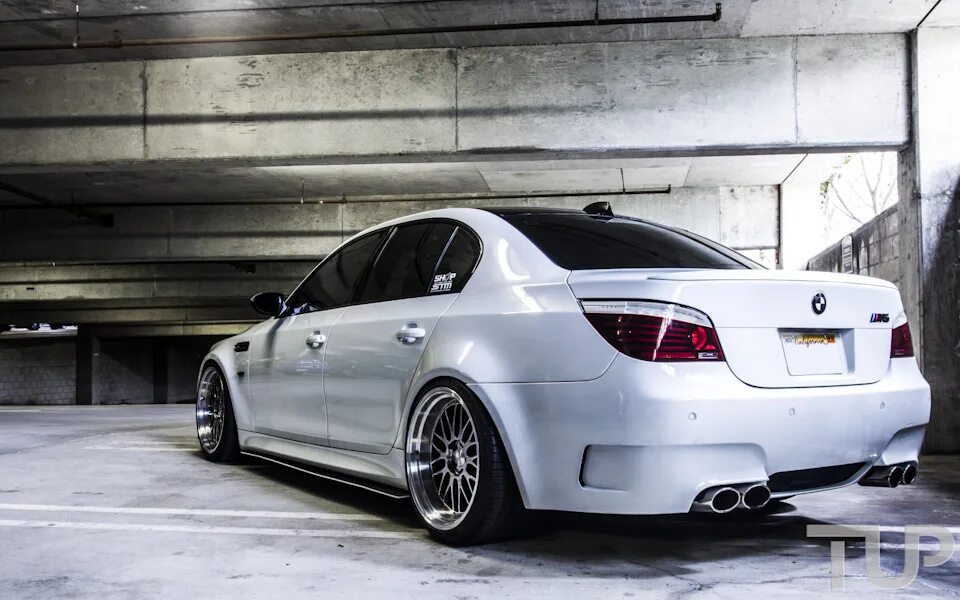 БМВ м5 е60. БМВ е60 Tuning. BMW m5 e60. БМВ м5 е60 белая.