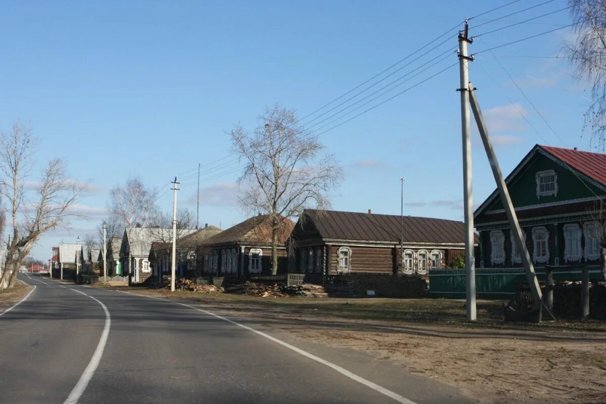 Поселок улица деревня. Современная деревня. современная деревня в россии. современная русская деревня. улица в деревне.