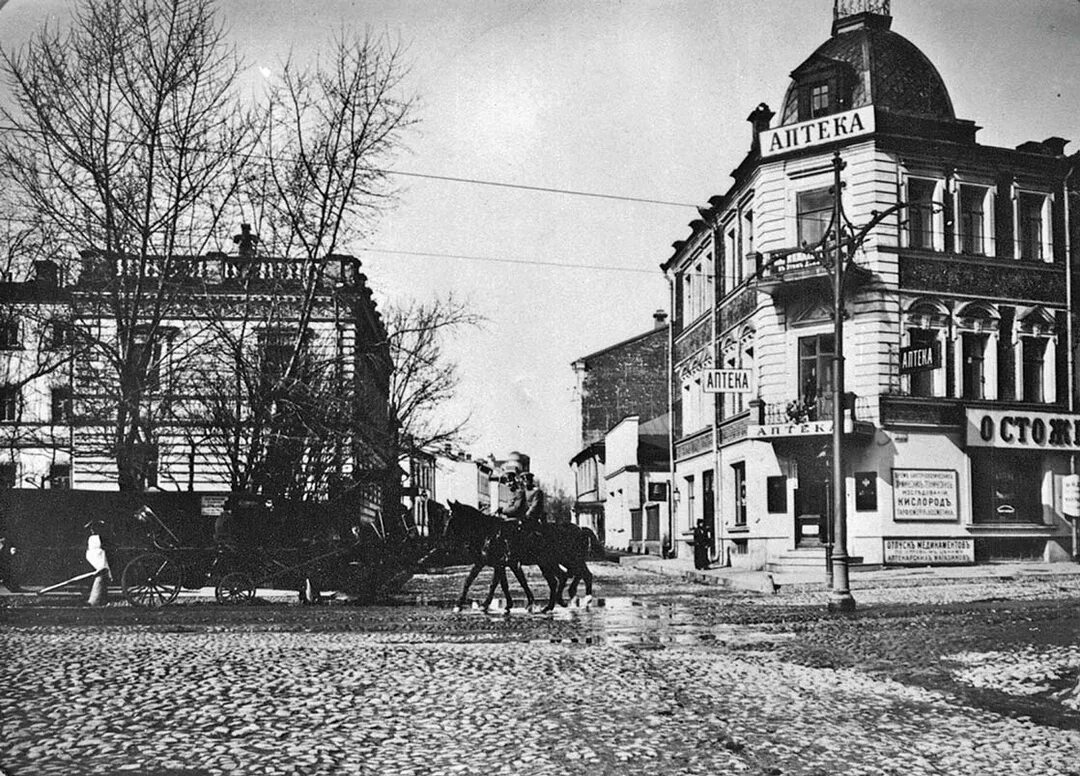 Доходный дом солянка 1. Вуди аллен селена гомес. Чайковского д. Улица комиссара смирнова старые фото. Улица чайковского 31.