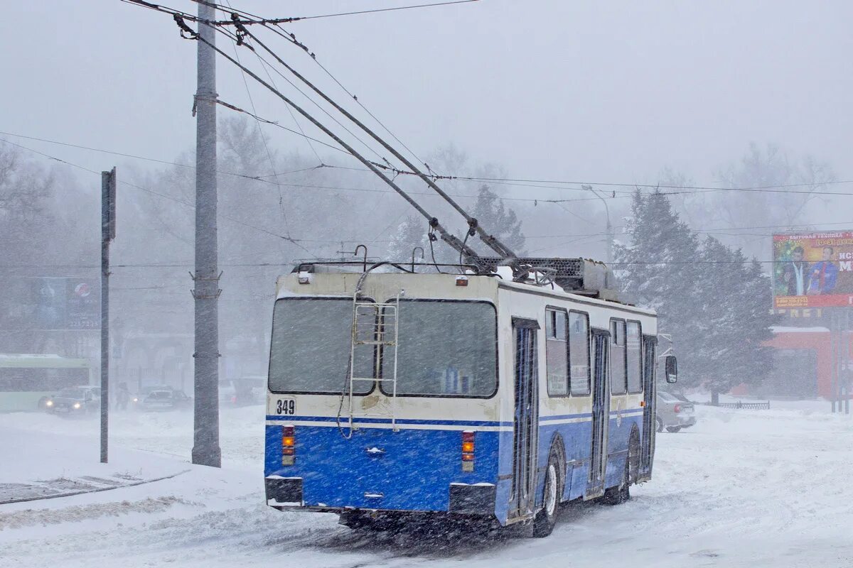 Т 10 троллейбус. МТРЗ-6223-0000010. МТРЗ-6223 троллейбус. Троллейбус ЛИАЗ Ростов на Дону. Троллейбусные пути.