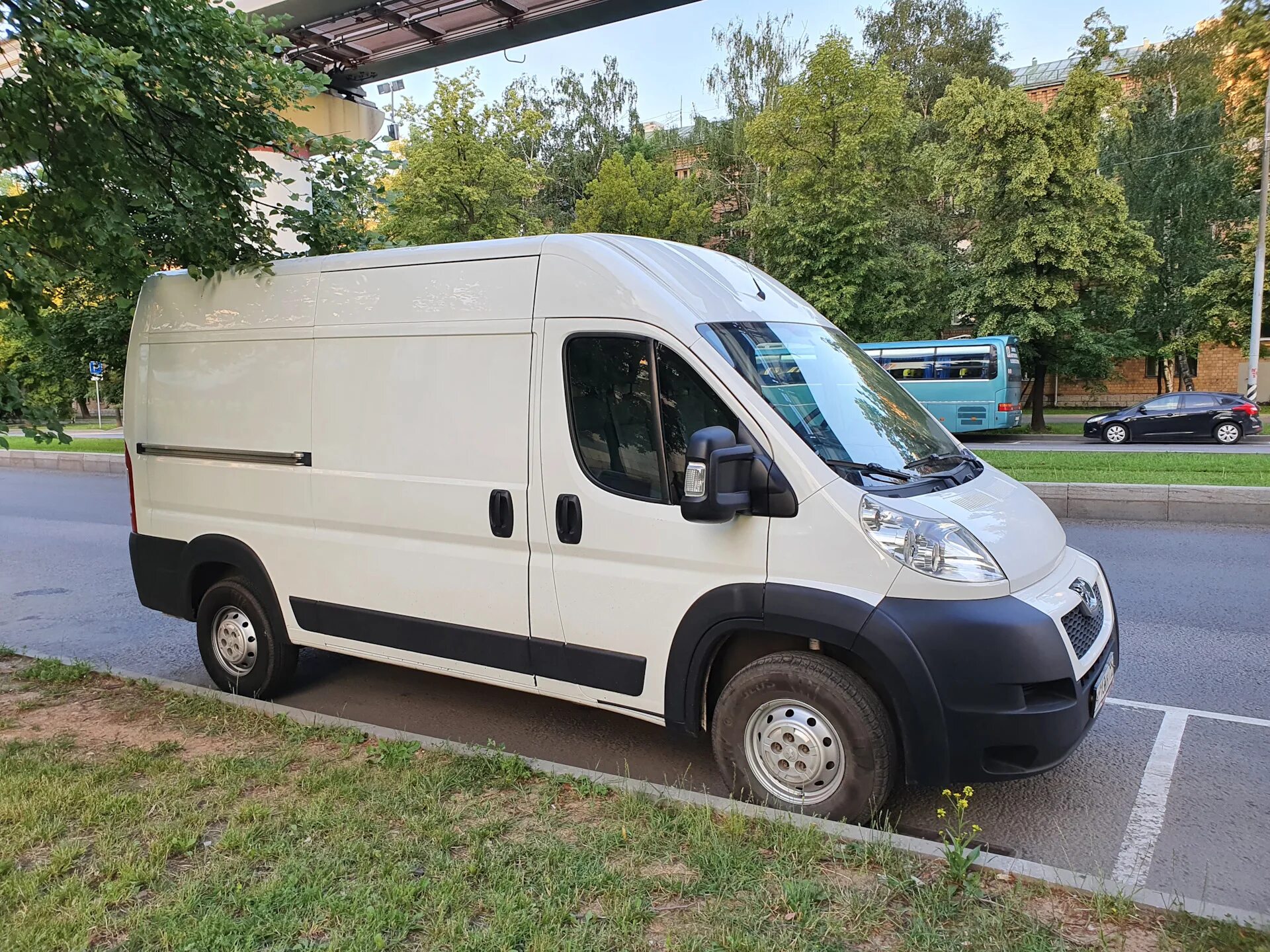 Пежо боксер l2h2. Peugeot Boxer 2. Пежо боксер 2.2. Пежо боксер 2.1. Купить пежо боксер 2