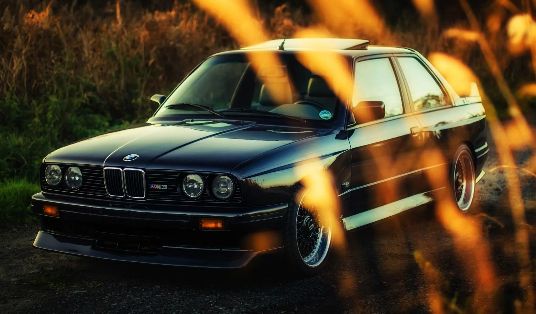 BMW m3 e30. БМВ е34. BMW 3 e34. BMW e34 бумер. Телефон е34