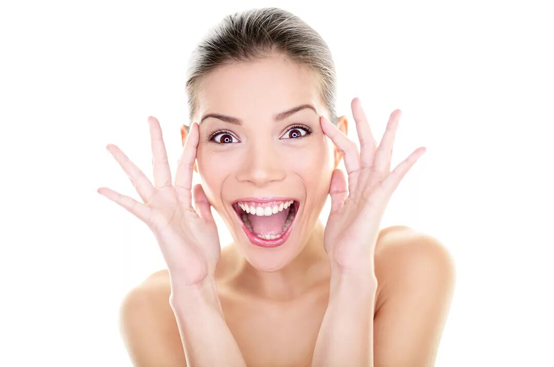 счастливые люди за компом. радостное лицо. девушка восхищается. эмоции человека. проверить восторг.