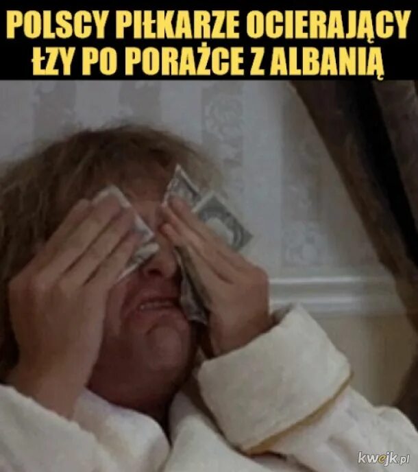 ребенок плачет. дети которые орут. бедные смеются дети плачут. плачущий малыш. слезы ребенка.