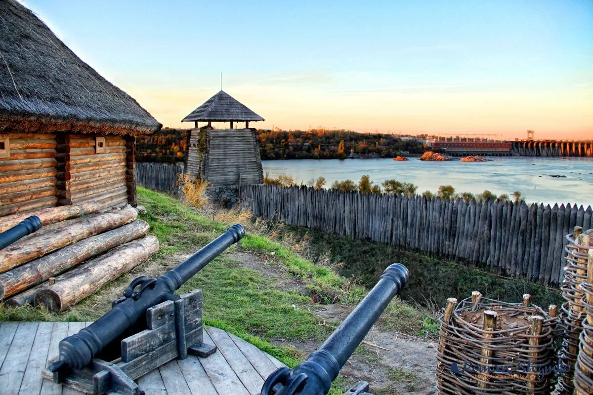 Хортица остров сечь. Запорожская сечь хортица. Хортица остров сечь. Хортица остров сечь. Остров хортица тарас бульба.