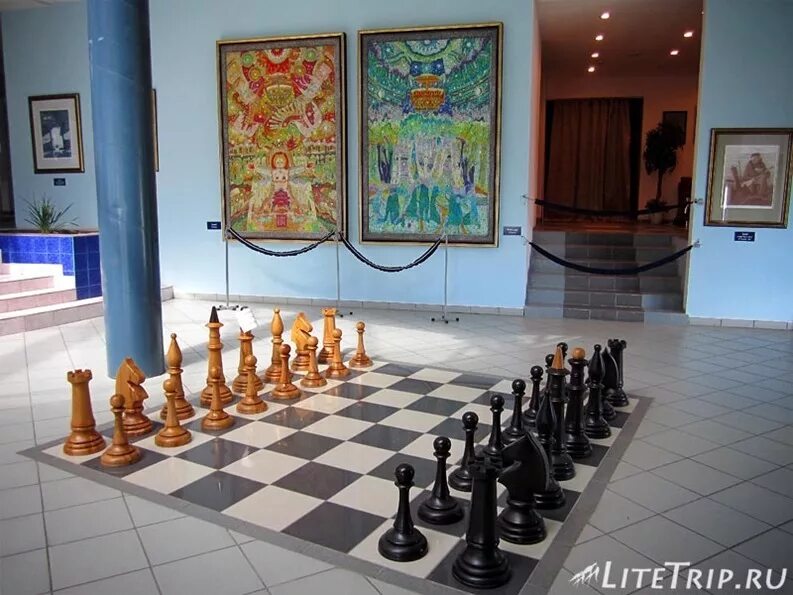 элиста шахматы сити чесс. шахматный городок сити-чесс. шахматный городок в элисте. шахматный городок в элисте сити чесс. город шахмат.