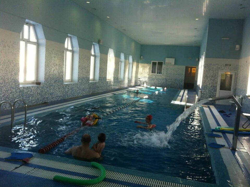 Фитнес и бассейн в парголово. Бассейн в парголово. Аурум парголово. Бассейн в парголово. Аквастар иркутск поленова.