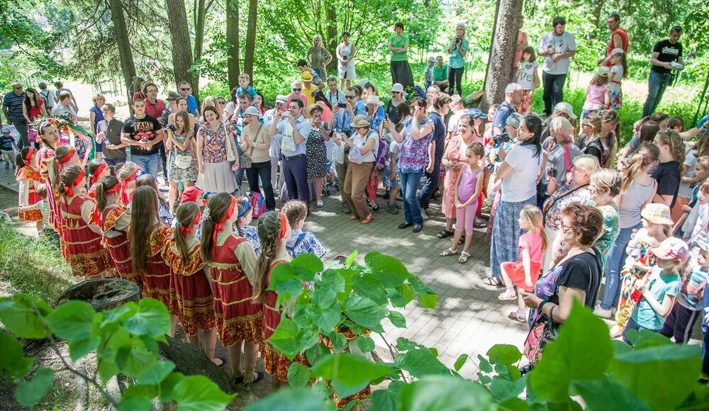 Родники речи. Пушкинский праздник в Захарове. Захарово (Одинцовский район). Пушкинский праздник в Захарово. Одинцово деревня Захарово.