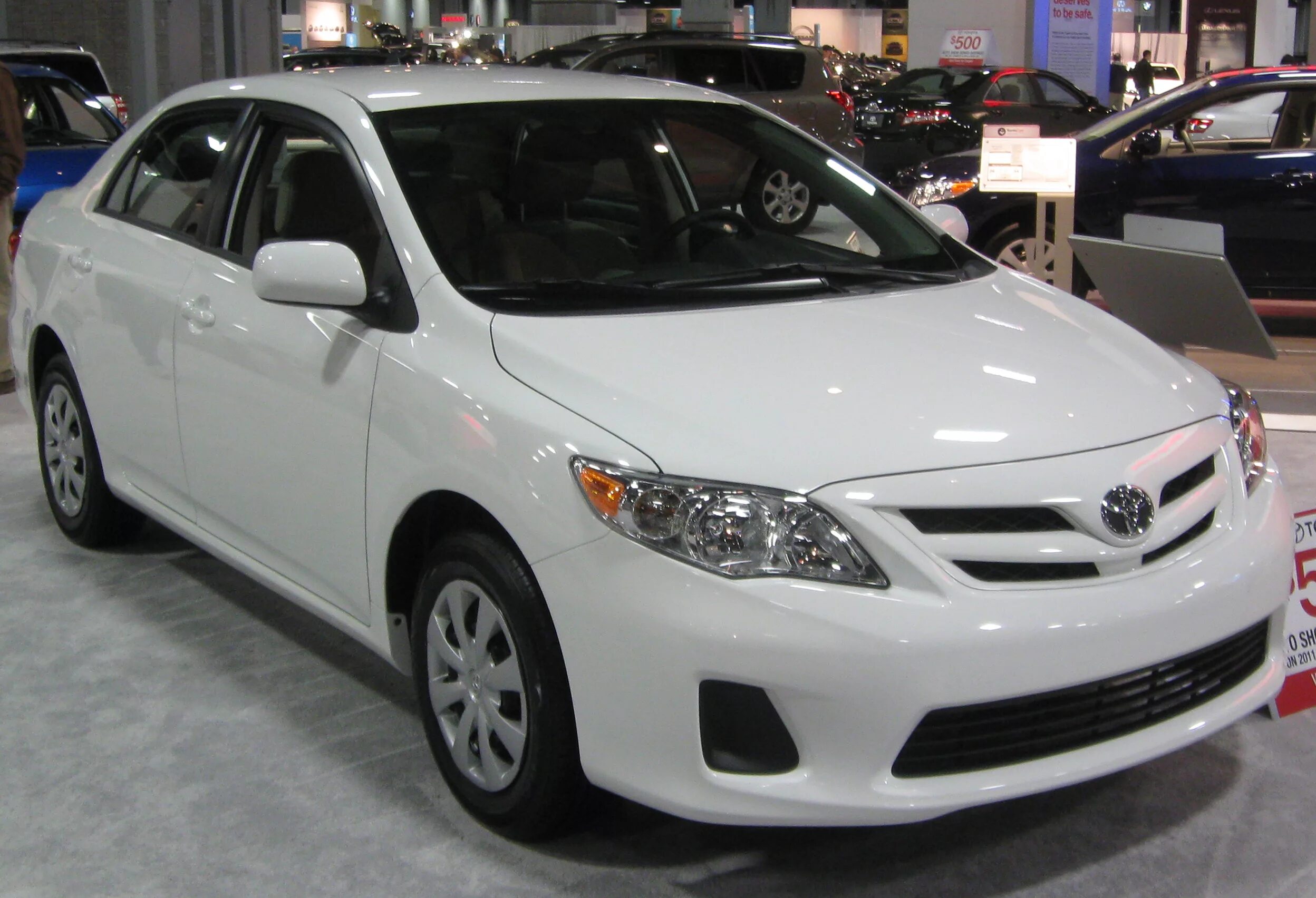 Купить тойоту короллу 2. Toyota Corolla 2011. Тойота Corolla 2011. Тойота Королла 2011 года. Toyota Corolla s 2011.