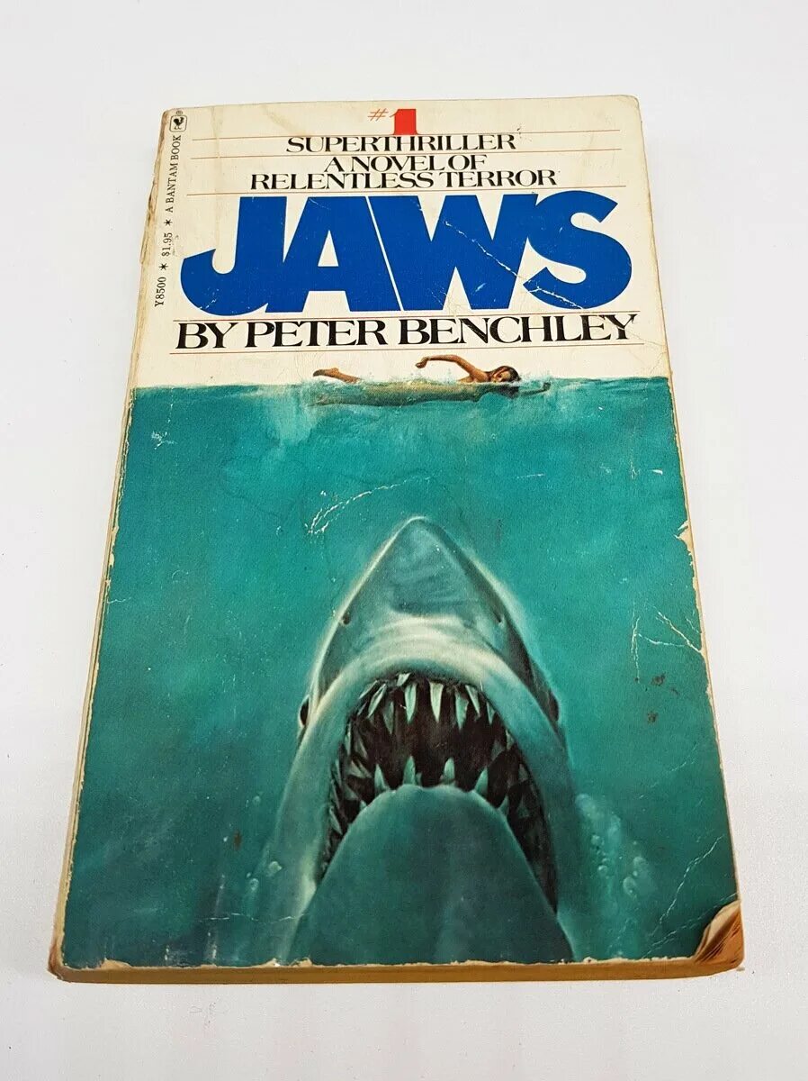 бенчли эксмо. питер бенчли челюсти. питер бенчли челюсти. питер бенчли бездна. книга челюсти (бенчли п.